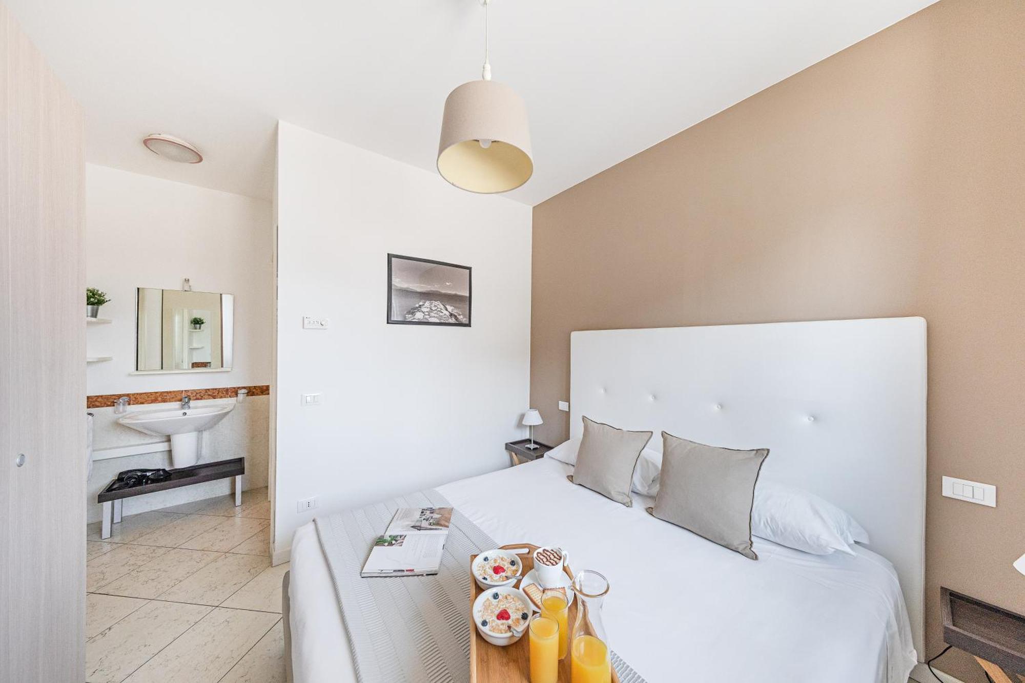 Aparthotel Residenza Miralago By Wonderful Italy 2*